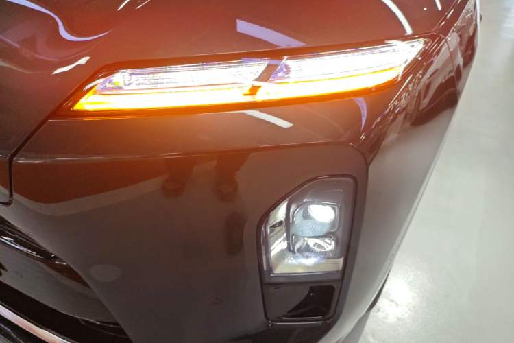 Used Nio ES8 2026 Model 6-seat Executive Signature Edition Left Front Headlight