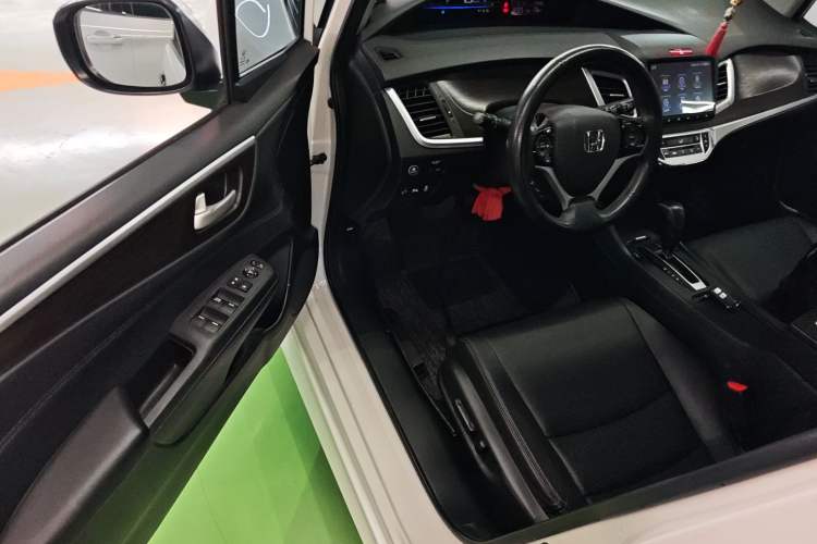 Used Honda Jade 2016 1.8L CVT Luxury Edition 5-seater
