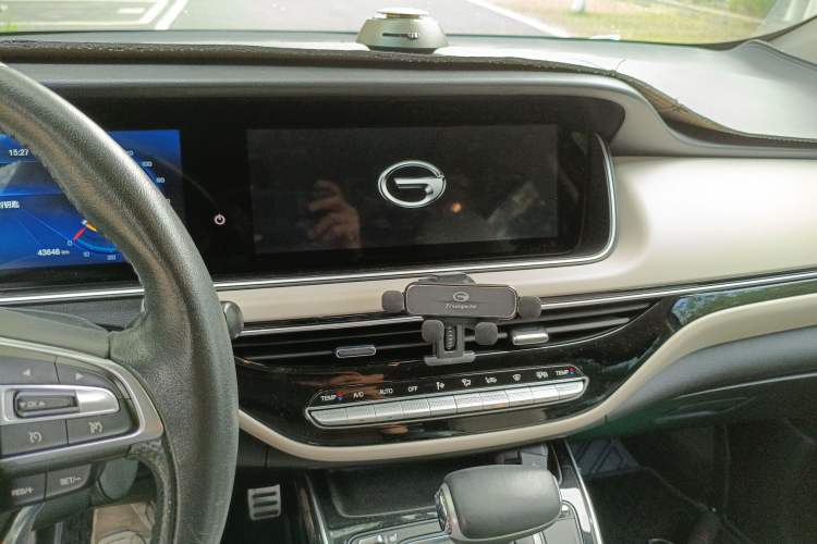 Used GAC Trumpchi M6 2021 270T DCT Prestige Edition (7 Seats) Audio And AC Panel