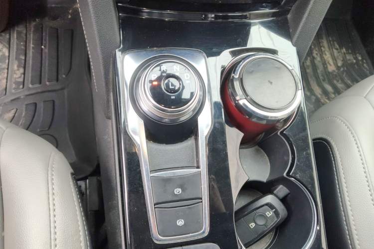 Used Ford Escape 2020 EcoBoost 245 Two-Wheel-Drive Comfort Edition
