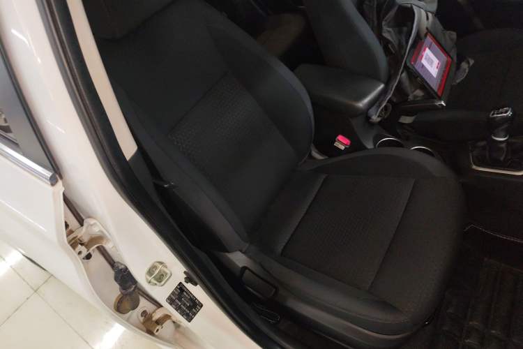 Used Hyundai Verna (new generation) 2020 1.4L Manual GLS Cool Edition Right Front Seat