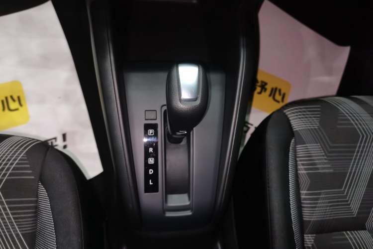 Used Nissan Kicks 2017 1.5L CVT Cool Enjoy Edition