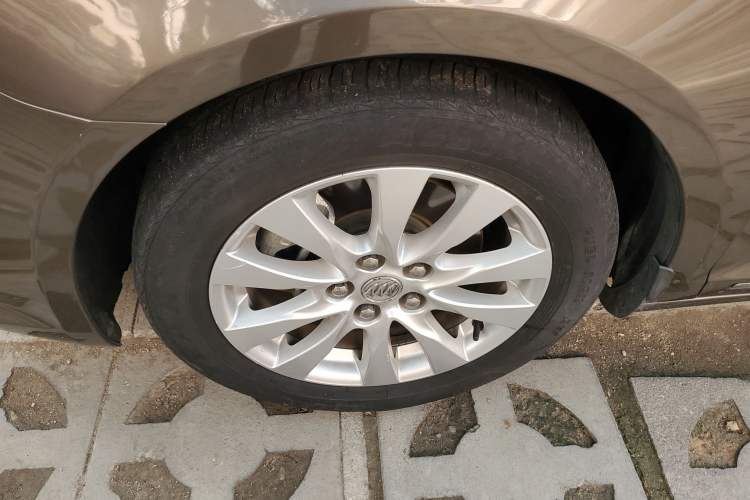 Used Buick LaCrosse 2013 2.4L SIDI Leading Comfort Version
