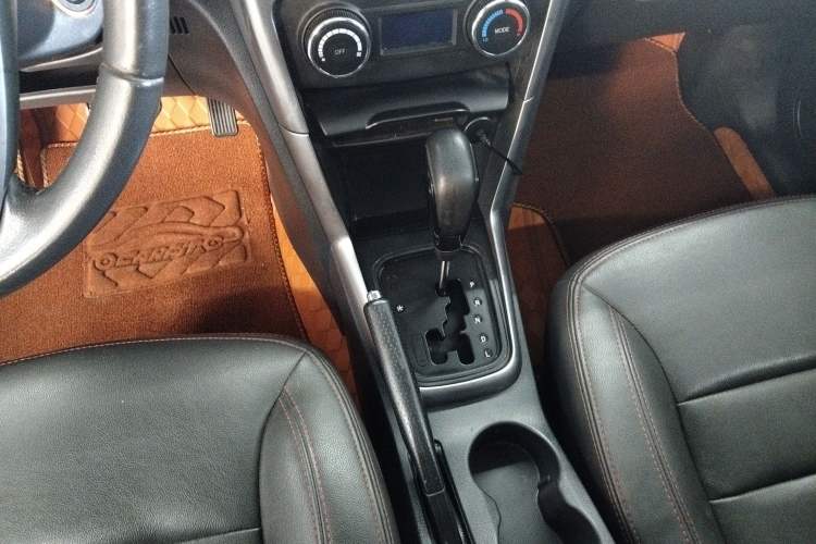 Used Chery Tiggo 3 2015 1.6L CVT ZhiShang Sport Edition
