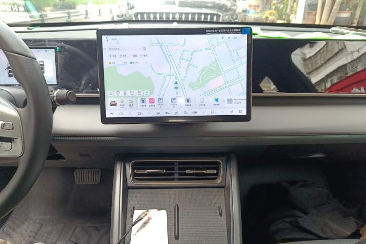 Used BYD Qin L 2025 DM-i Smart Drive 80KM Leading Model Audio And AC Panel