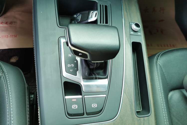 Used Audi Q5L 2022 Updated Version 40T Luxury Elegant Edition