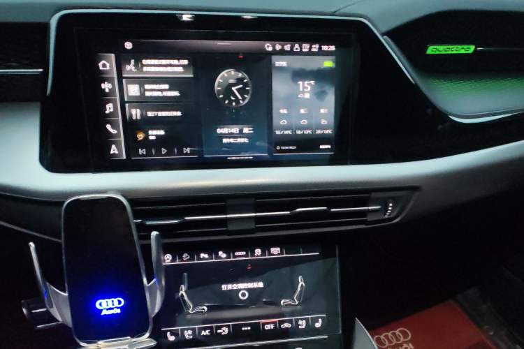 Used Audi Q6 2024 45 TFSI quattro Qiyun Edition Flying Rider Package 6 Seats Audio And AC Panel