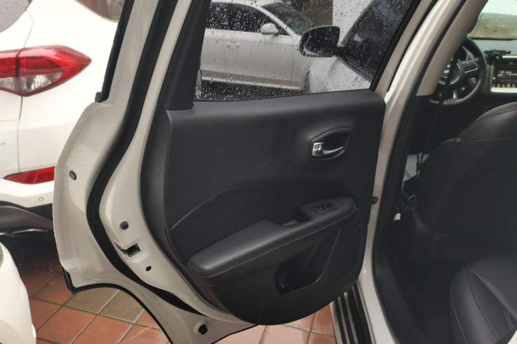 Used Jeep Compass 2017 200T Automatic Family Edition