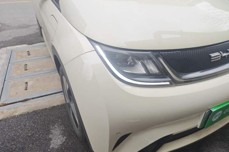 Used BYD Dolphin 2023 420 km Fashion Edition