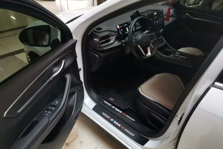 Used BYD Destroyer 05 2024 HONOR Edition DM-i 55KM Luxury Model
