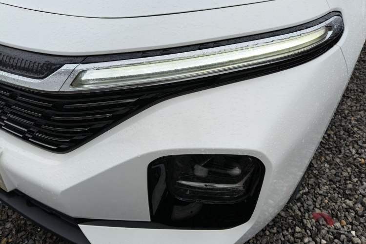 Used Baojun RC-5 2020 RC-5W 1.5T CVT Smart Shine Prestige Model