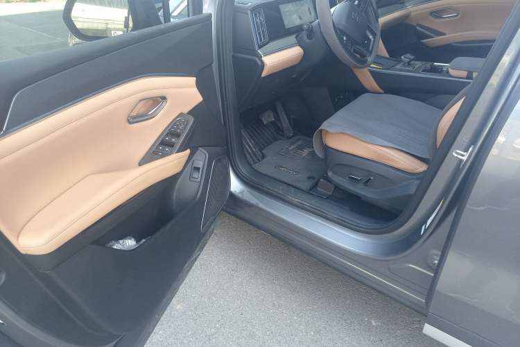 Used BYD Song L DM-i 2024 160km Beyond Edition Driver Seat