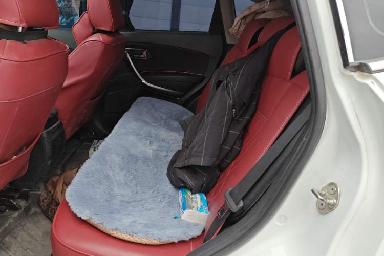 Used Bestune X80 2015 2.0L Manual Comfort 2nd Anniversary Edition