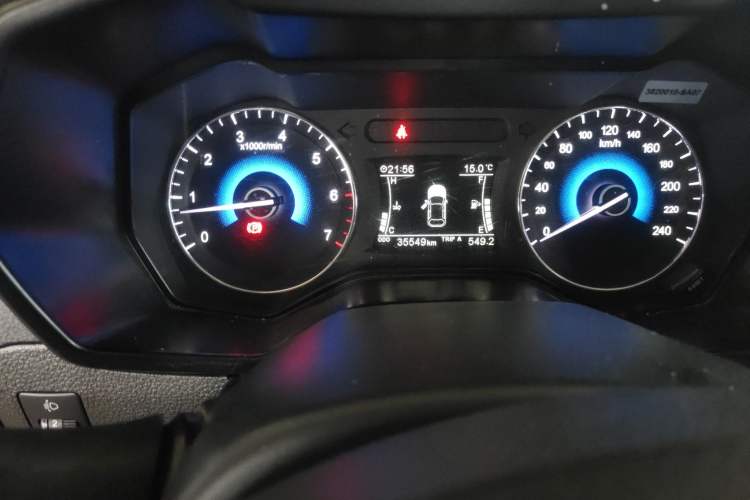 Used Dongfeng Fengon 580 2018 Revised Version 1.8L Manual Comfort Edition Odometer Close Up