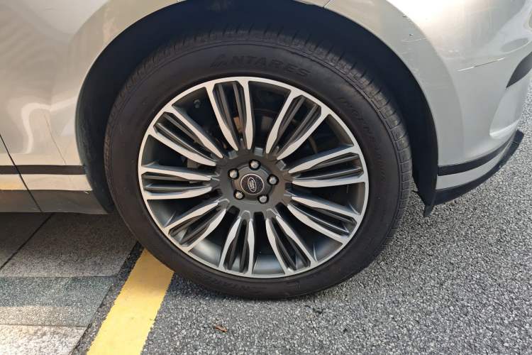 Used Land Rover Range Velar 2018 P250 S
