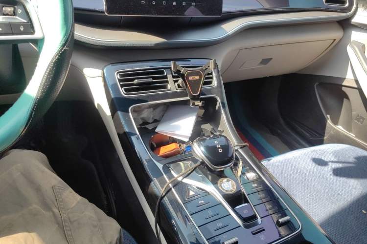 Used BYD Qin PLUS 2021 DM-i 120KM Prestige Model Gear Lever