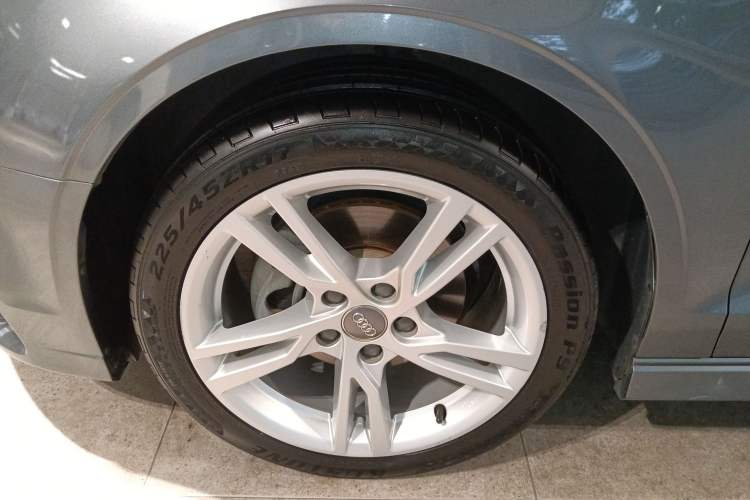 Used Audi A3 2020 Limousine 35 TFSI Fashion Edition China VI Emission Standard Exterior 4