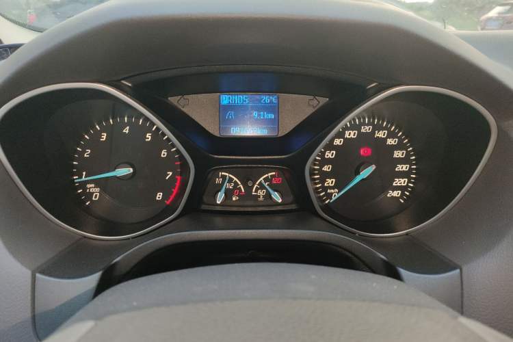 Used Ford Focus 2012 Sedan 1.6L Automatic Comfort Model Instrument Cluster