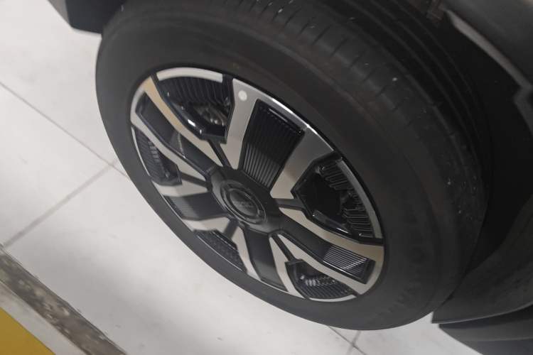 Used iCAR 03 2024 501km Four-wheel Drive Long-Range Advanced Version Right Rear Wheel Hub