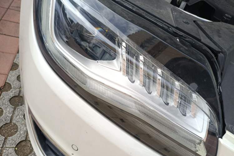 Used Lincoln MKZ 2017 2.0T Luxury Edition
