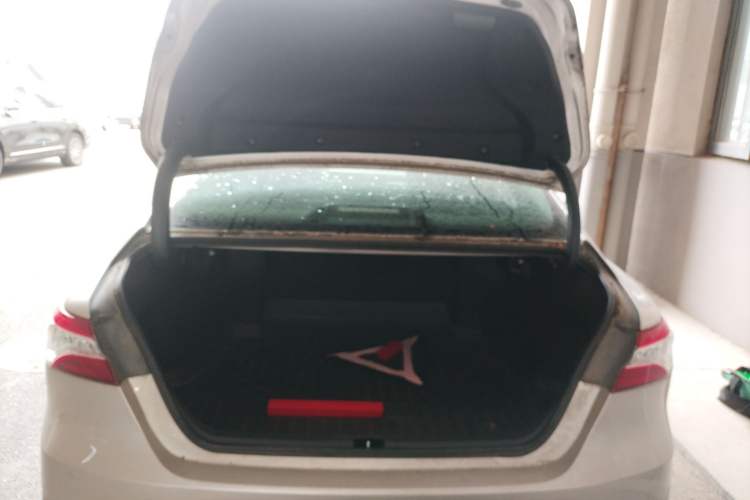 Used Toyota Camry 2019 2.5G Luxury Edition China VI Standard