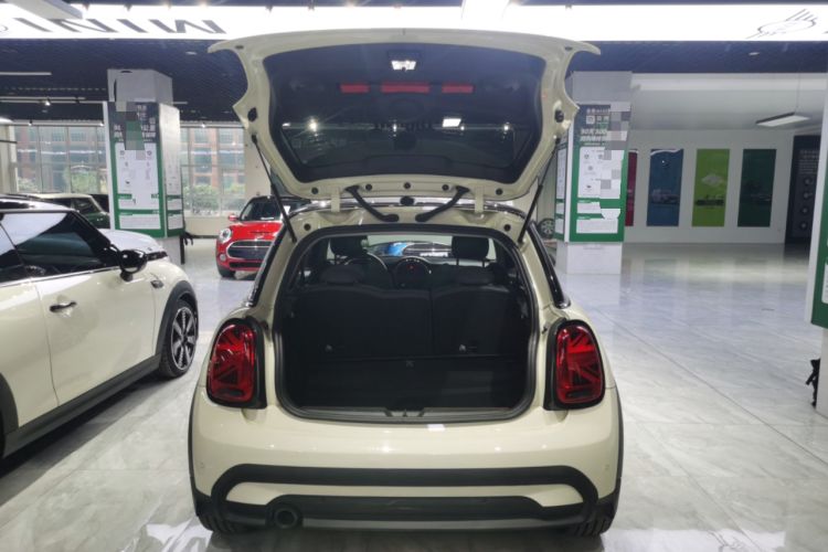 Used MINI MINI 2023 1.5T COOPER Artist
