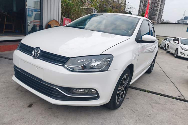 Used Volkswagen Polo 2016 1.6L Automatic Comfort Model