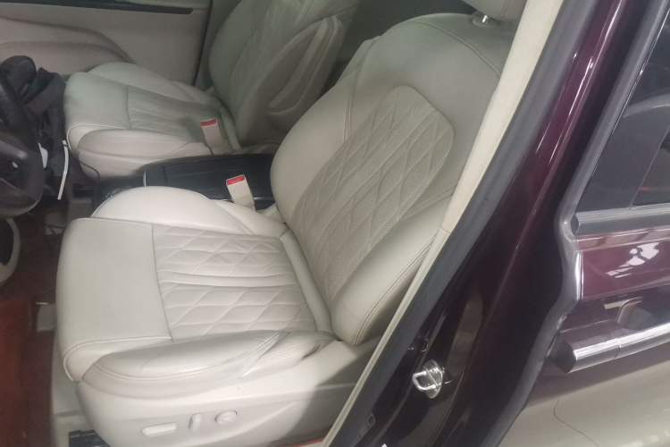 Used Buick GL8 2017 28T Avenir Avia National Emission Standard V