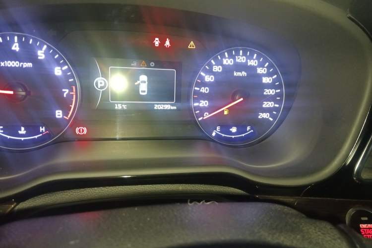 Used Kia K4 2015 1.8L Automatic DLX Special Odometer Close Up