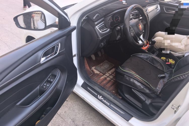 Used Roewe i5 2020 1.5L Manual 4G Connect Leehao Flagship Edition
