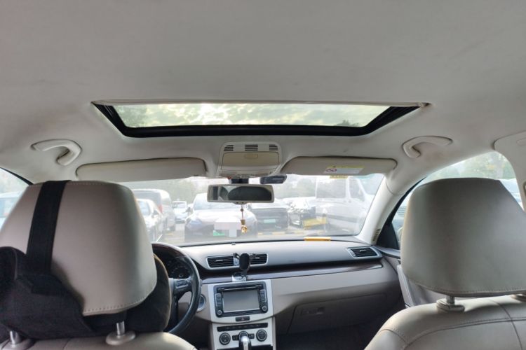 Used Volkswagen Magotan 2015 1.8TSI Prestige Model
