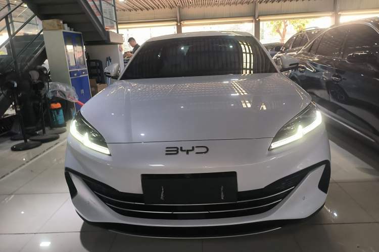 Used BYD Seal 06 New Energy 2024 DM-i 120KM Prestige Model Front
