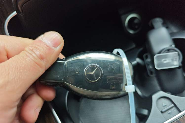 Used Mercedes-Benz GLC 2017 GLC 260 4MATIC Luxury Model
