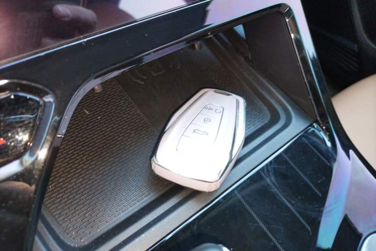 Used Geely Auto FX11 2023 1.5TD DCT Prestige Edition
