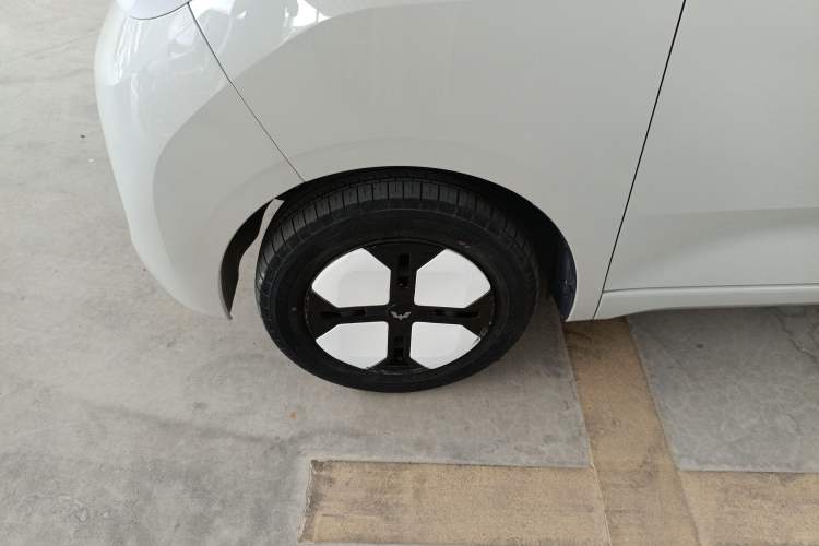Used Wuling Hongguang MINIEV 2024 3rd Generation 215km Advanced Version
