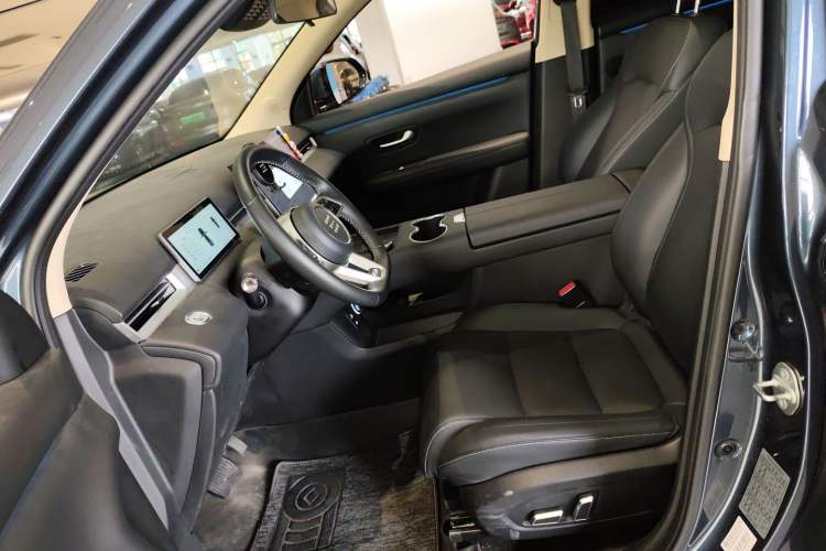 Used Landian E5 PLUS 2025 165 km Long-Range Version PLUS 7-Seater