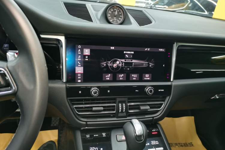 Used Porsche Macan 2022 Macan S 2.9T