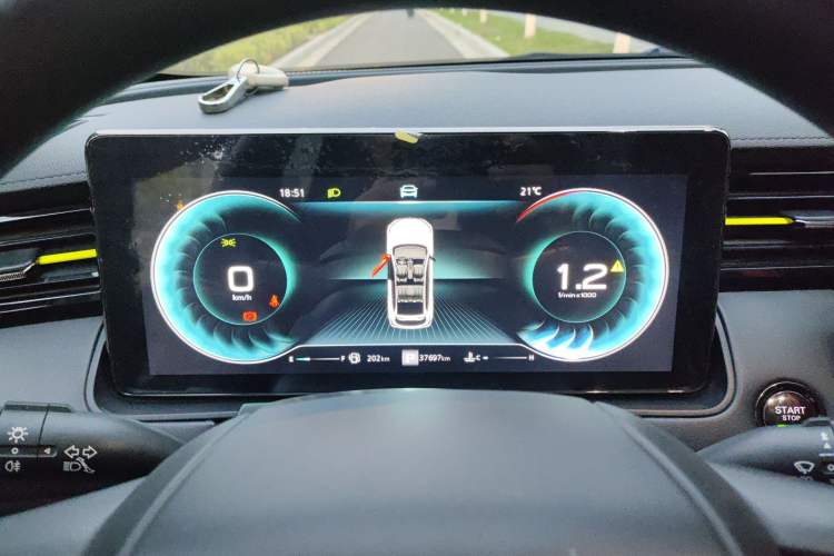 Used Roewe RX5 2021 PLUS 330TGI Automatic National Style Smart Enjoyment Edition Instrument Cluster