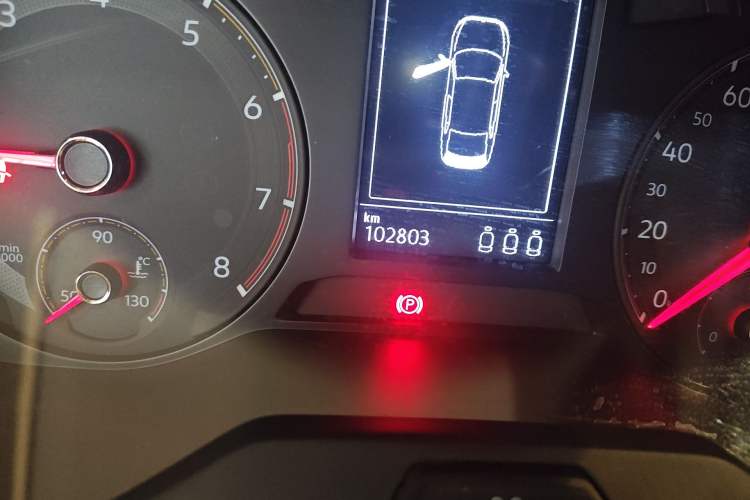 Used Volkswagen Sagitar 2019 280TSI DSG Comfort Version China V Standard Odometer Close Up