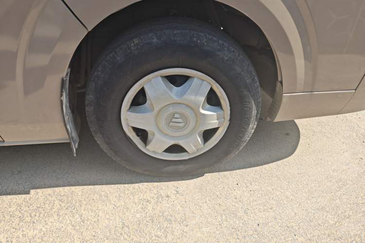 Used Foton Scenic G9 2016 2.4L Commercial Version Long Wheelbase 4G69