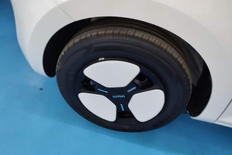 Used CHANGAN NEVO Lumin 2025 205 km Xiangqin Version Exterior 4