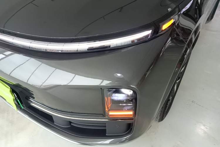 Used Li Auto L8 2023 Pro Model

