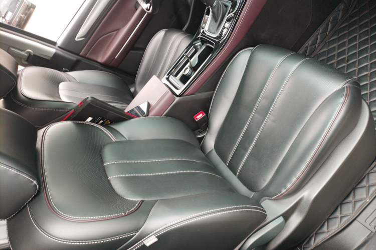 Used GAC Trumpchi M6 2023 PRO 270T DCT Luxury Edition Right Front Seat