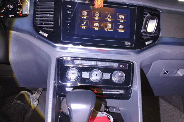 Used Volkswagen Teramont 2020 380TSI Four-Wheel Drive Luxury Version China VI Standard Audio And AC Panel