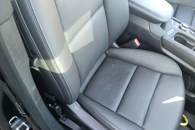 Used Cadillac XT6 2022 2.0T Six-Seater Four-Wheel Drive Luxury Version
