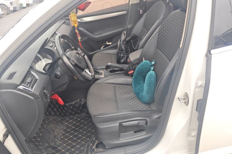 Used Skoda Octavia 2018 1.6L Automatic Luxury Edition