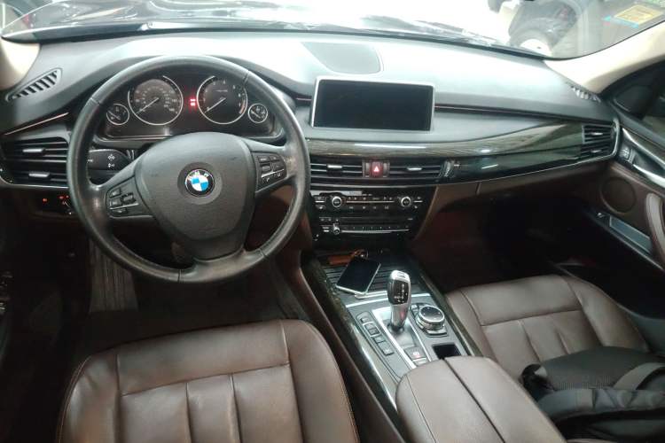 Used BMW X5 (Parallel Import) 2014 xDrive35i M Sport U.S. specification
