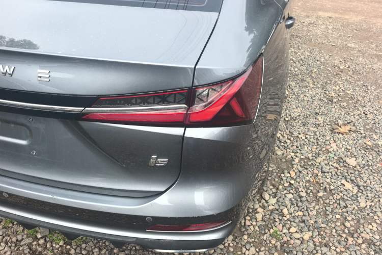 Used Roewe i5 2023 1.5L CVT Luxury Edition