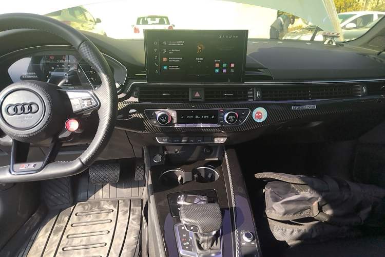 Used Audi A4 2023 allroad quattro
