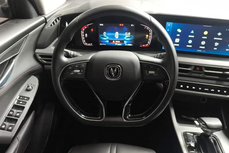 Used CHANGAN CS75 PLUS 2022 Classic Edition 1.5T Automatic Pioneer Model
